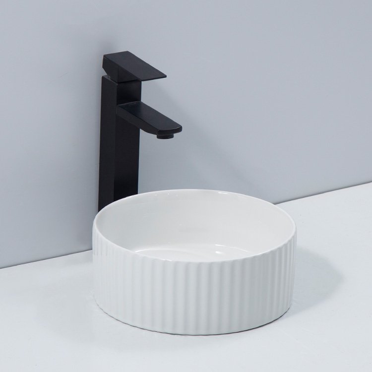 Ribbed White Ceramic Vessel Sink - 图片 3