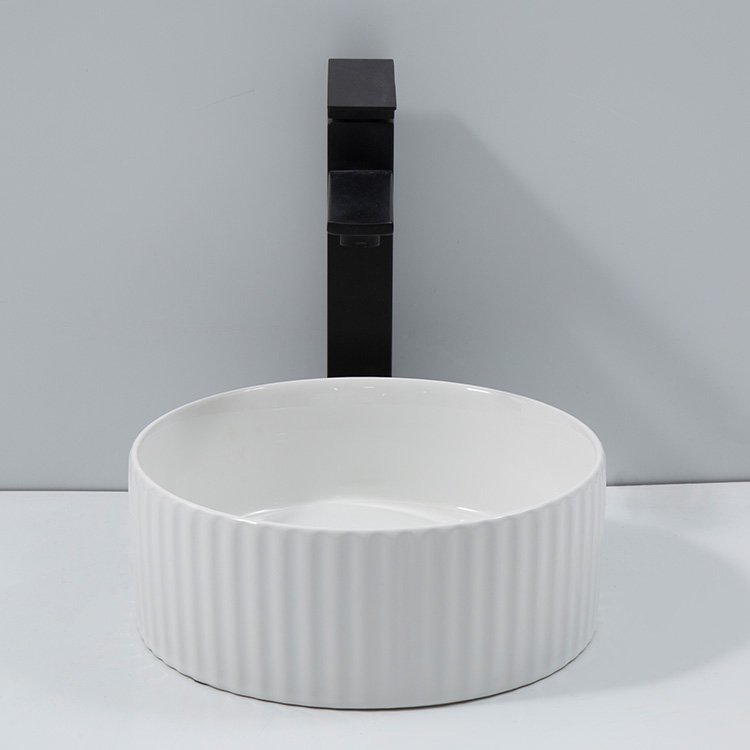 Ribbed White Ceramic Vessel Sink - 图片 4